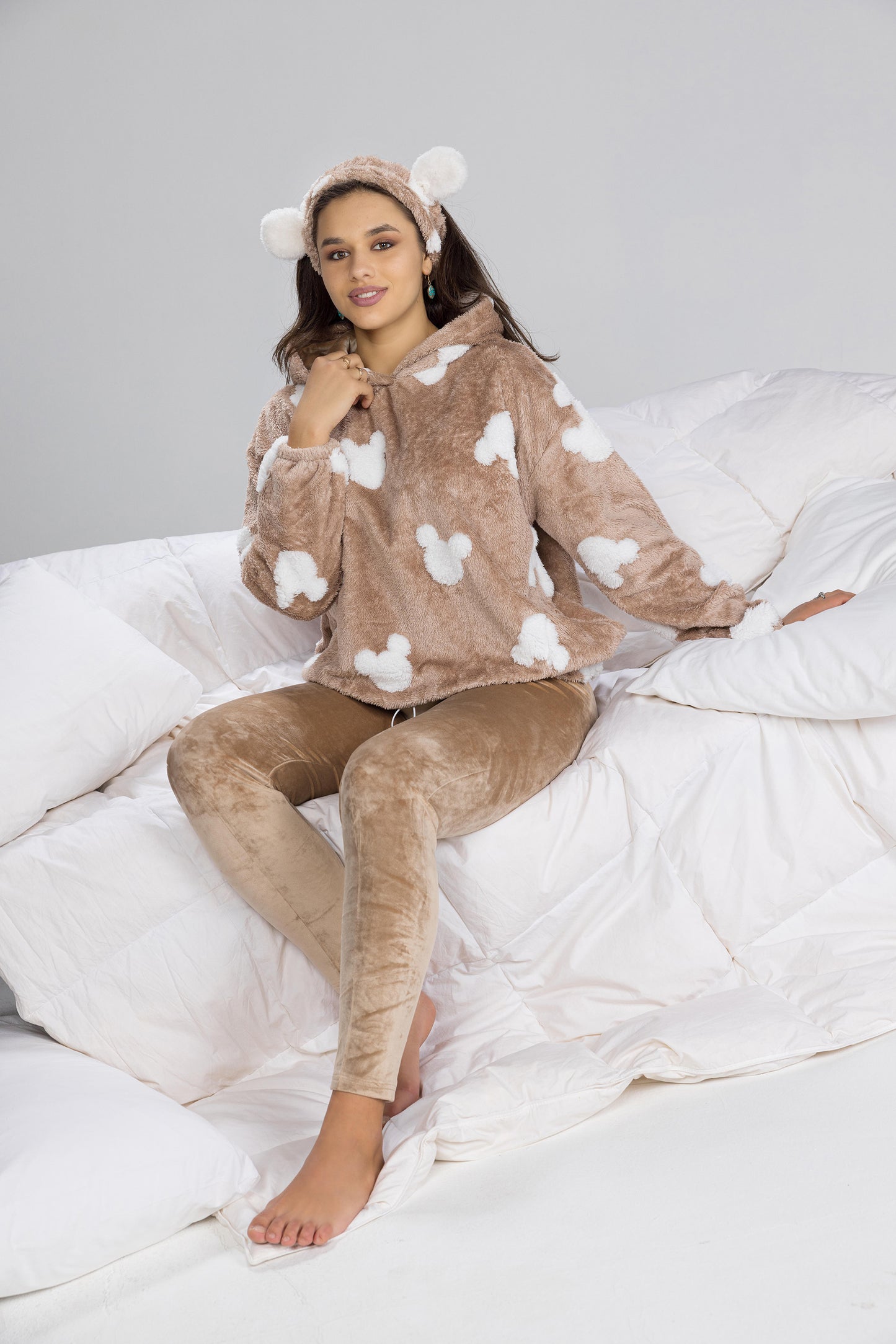 FLUFFY MICKEY PJS | MODA PLUS | WN26251