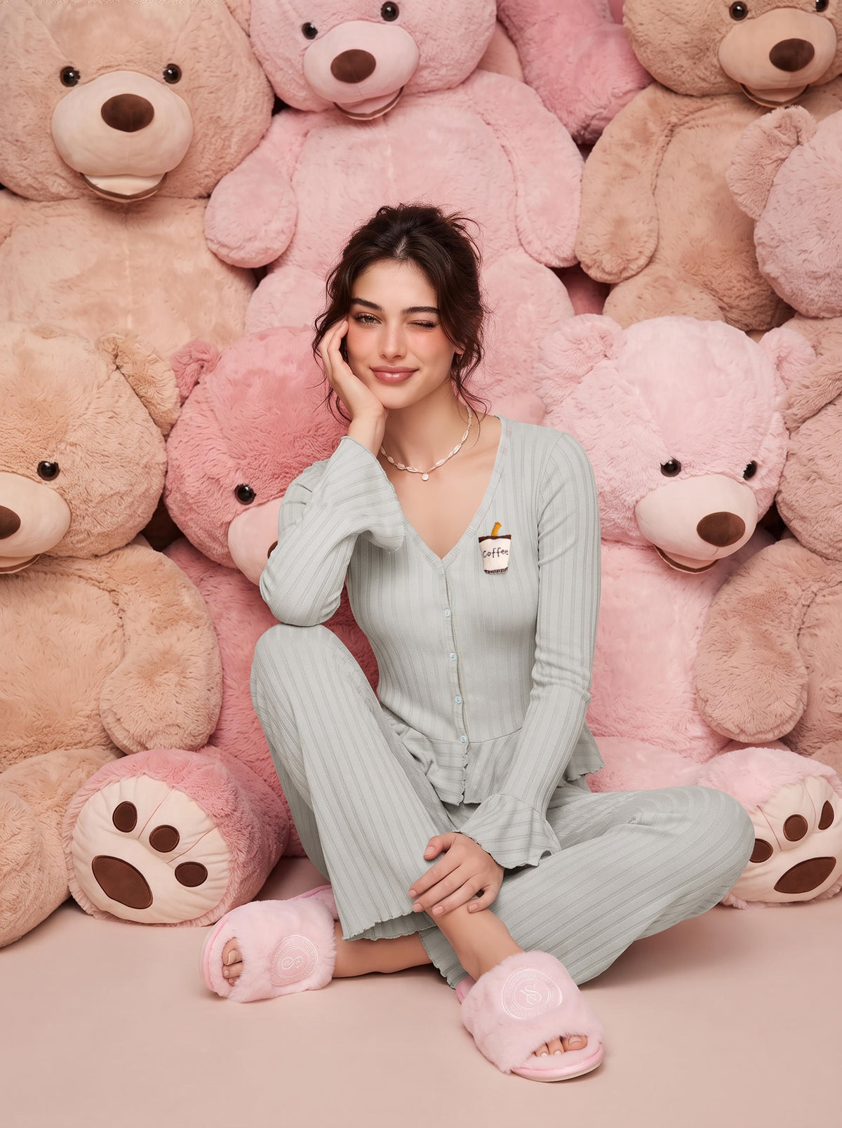 COFFEE PATCH RUFFLE-TRIM PJ SET | MODA PLUS | WN27141