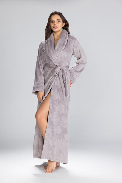 FLEECE LEAVES ROBE | MODA PLUS | WN26220