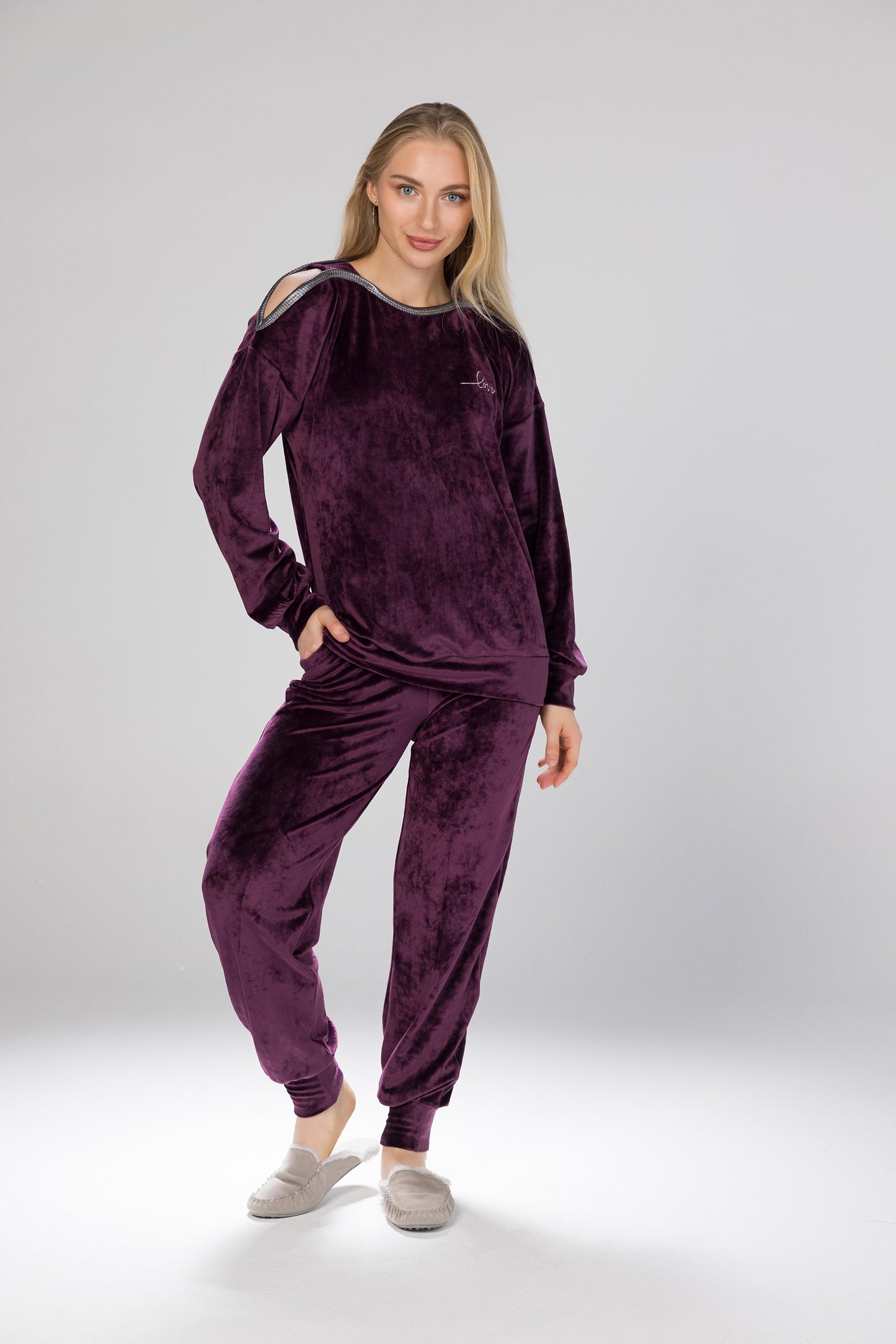 SHOULDER SLITS PJS | MODA PLUS | WN26328