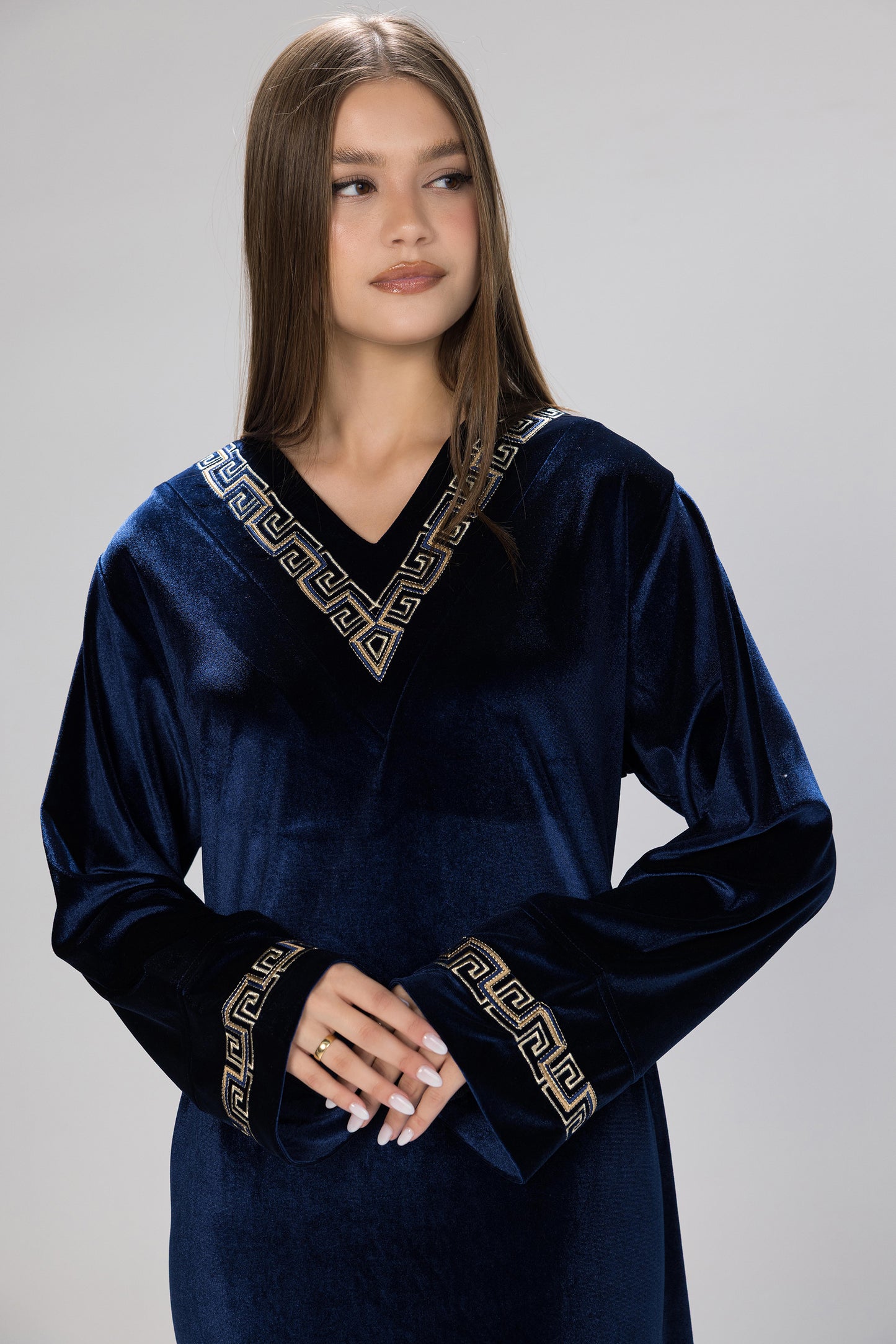 V SOLID VELOUR GALABEYA | MODA PLUS | WN26329