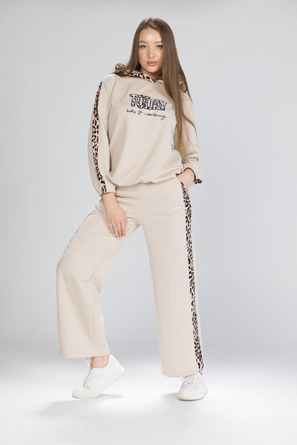 LEOPARD STRIPE TRACKSUIT | MODA PLUS | WN26353