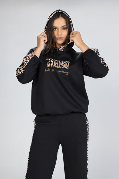 LEOPARD STRIPE TRACKSUIT | MODA PLUS | WN26353