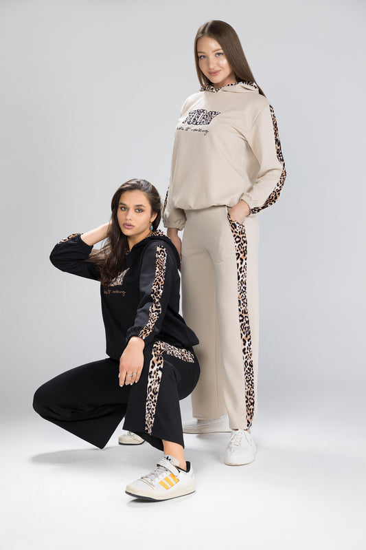 LEOPARD STRIPE TRACKSUIT | MODA PLUS | WN26353