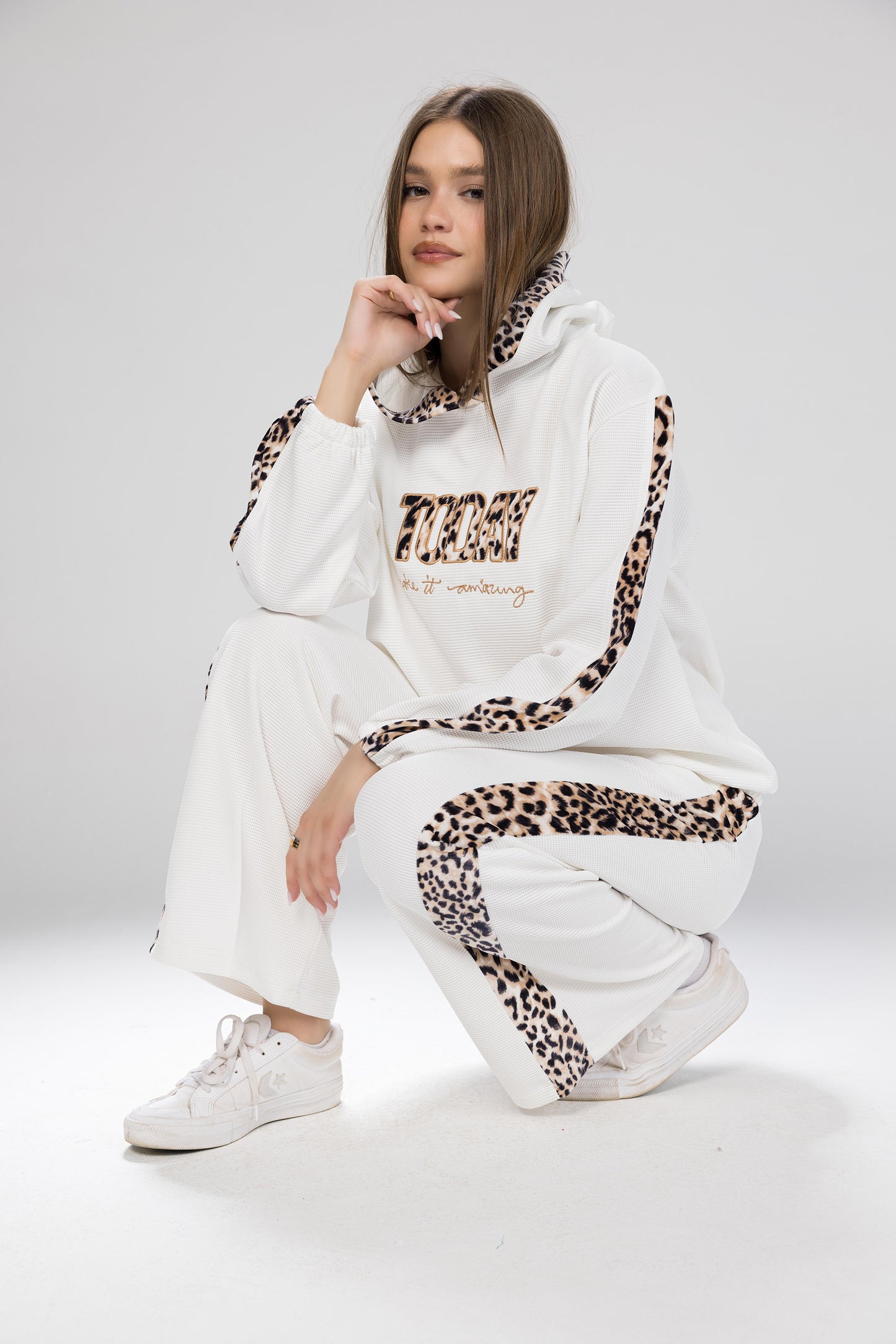LEOPARD STRIPE TRACKSUIT | MODA PLUS | WN26353