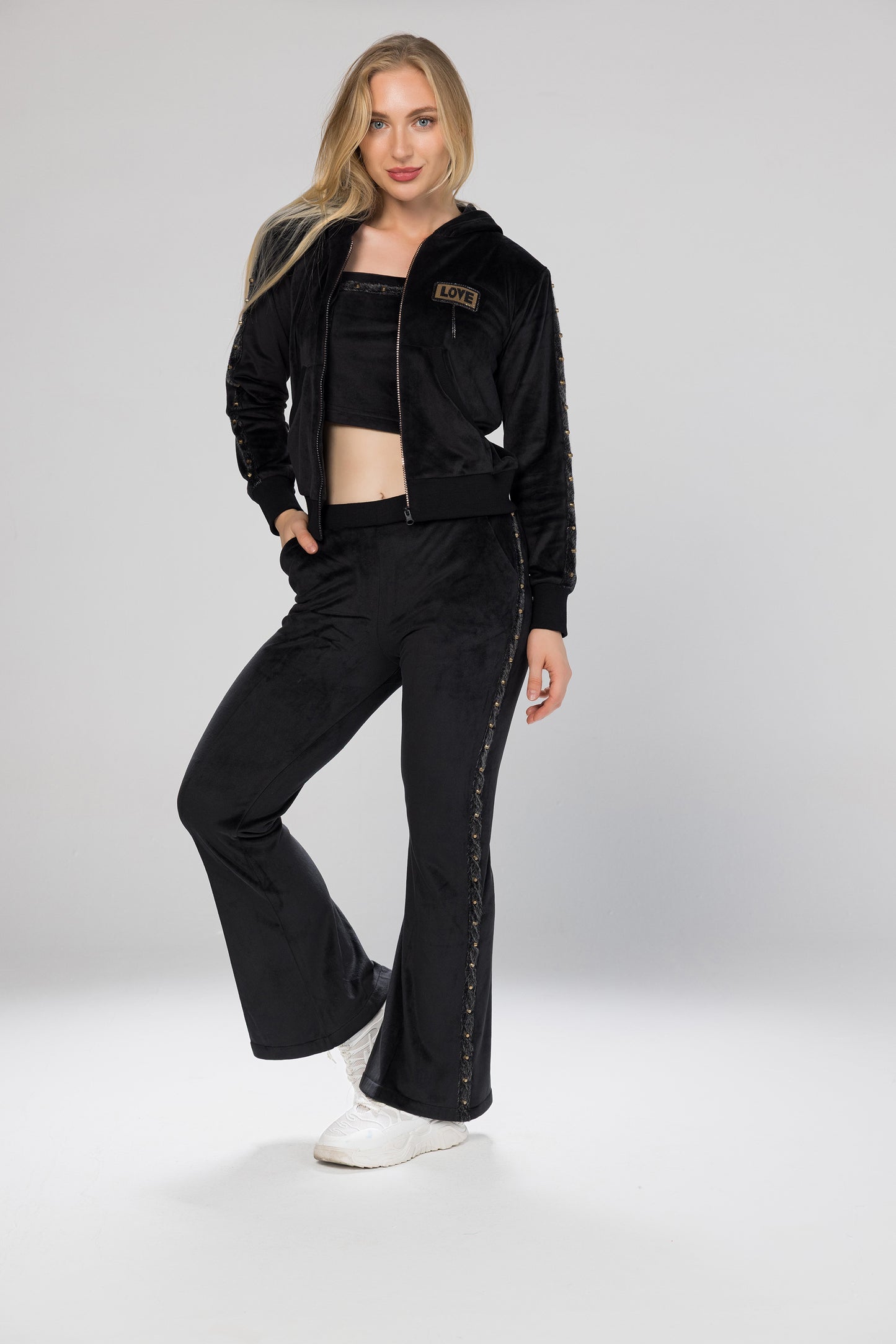 LOVE TRACKSUIT | MODA PLUS | WN226355
