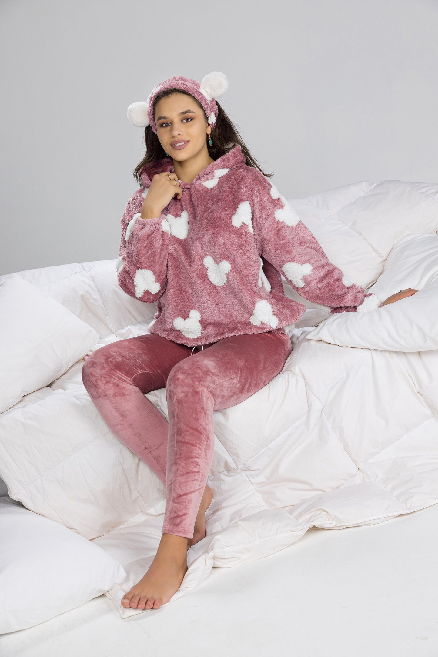 FLUFFY MICKEY PJS | MODA PLUS | WN26251