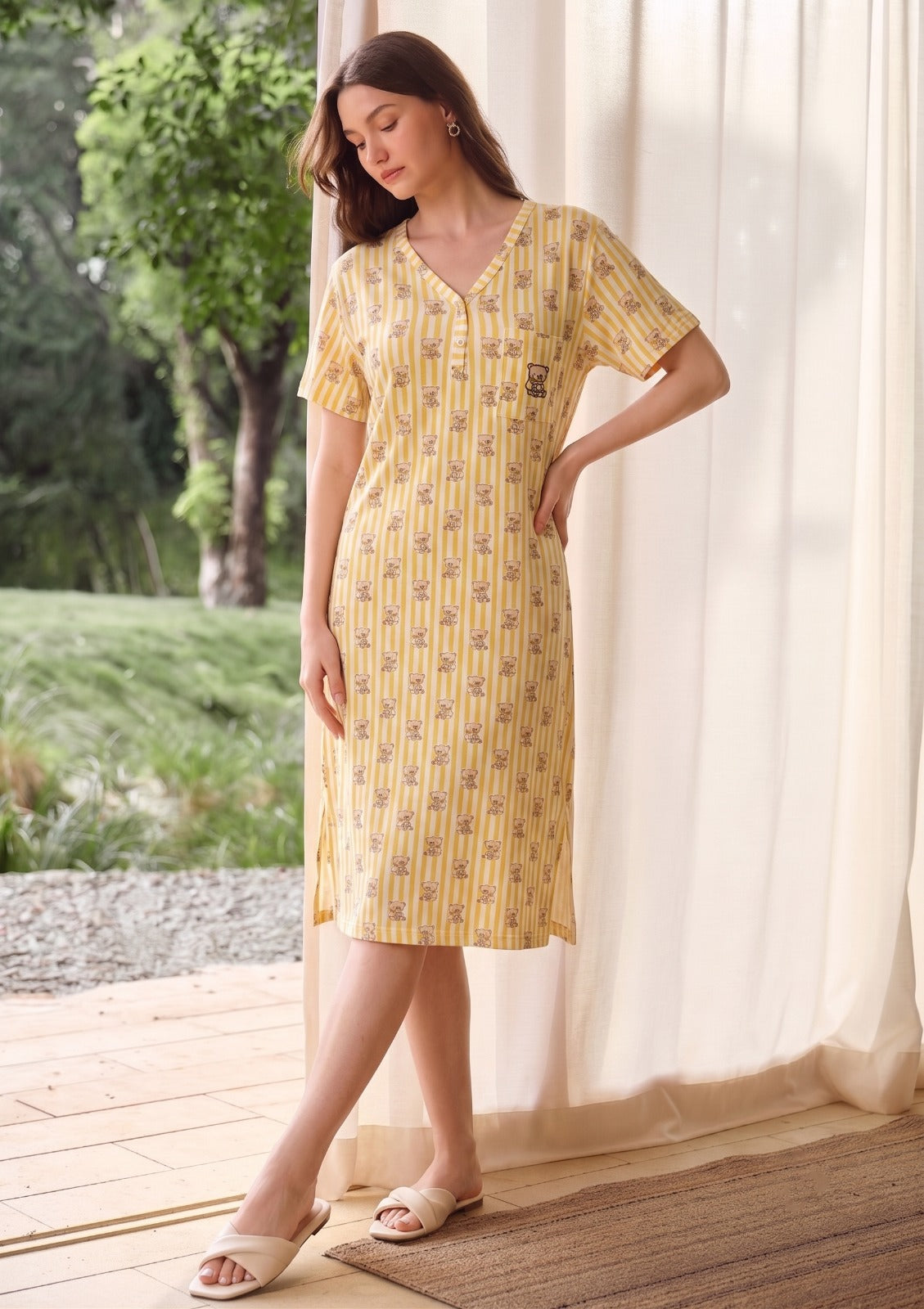 STRIPED TEDDY MIDI GOWN | MODA PLUS | SM26615