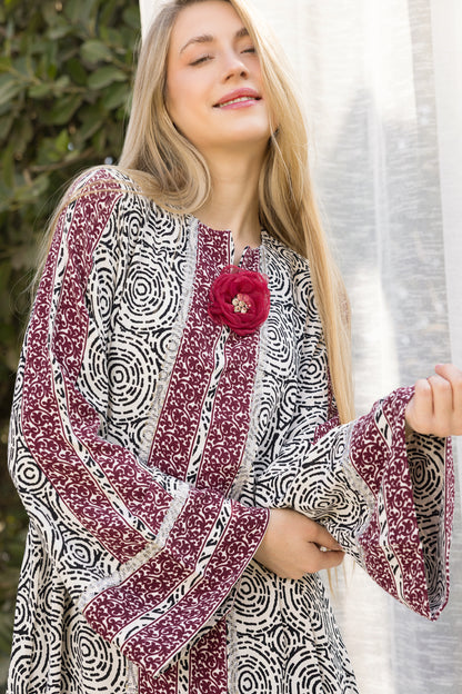 RED STRIPES GALABEYA | IN LOVE BY PLUS | SM26703