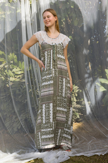LAYERED LACE GOWN | IN LOVE BY PLUS | sm26708
