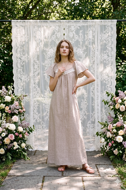 LIGHT STRIPED GOWN | MODA PLUS | SM26760