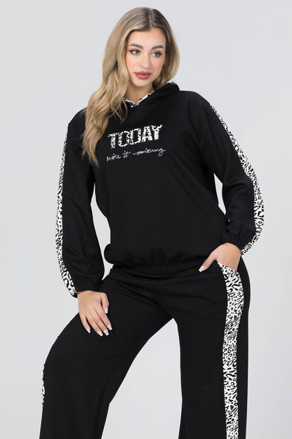 LEOPARD STRIPE TRACKSUIT | MODA PLUS | WN26353**